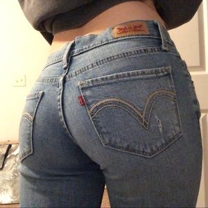 levi’s ripped skinny jeans